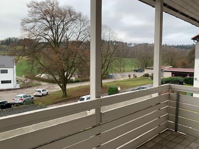 Ruhige schöne 3.5 Zi WHG - ideal für Haustiere - 1.OG mit eigenem Garten + Terrasse + grosser Garage