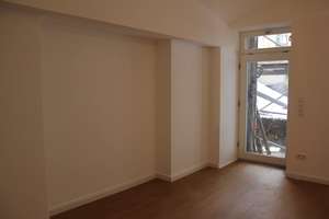 Charmante 2-Zimmer-Altbauwohnung mit Terrasse im Herzen von Schwabing-West – Tengstr. 45, 80796 Neuschwabing, München – Vorschaubild 16