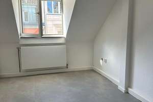 Wohnen im sanierten Dachgeschoß auf der Pfeilstraße *mittendrin statt nur dabei* – Pfeilstraße 20, 50672 Altstadt/Nord, Köln – Vorschaubild 2