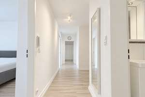 Top gepflegte 3 Zimmer Wohnung mit Süd-Balkon in schöner Lage von Niederursel