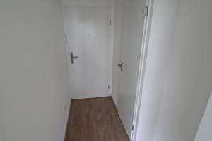 Helles 1-Raum-Appartement ° Fußgängerzone "Hauptstraße" ° – Hauptstr. 48, 42615 Solingen-Mitte, Solingen – Vorschaubild 2