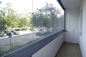 Sofort verfügbar - Single-Wohnung in ruhiger Lage mit Balkon und Duschbad! – Stendaler Straße 53, 12627 Hellersdorf, Berlin – Vorschaubild 2