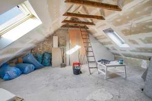 Bremen-Osterholz: Charmantes Reihenmittelhaus mit Potenzial – modernisiert und erweiterbar – Bremen – Vorschaubild 12