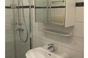 Galerie, Wohnung Alltagstaugliche 2-Zimmer-Wohnung in Köln-Neuehrenfeld – Liebigstraße 54, 50823 Neuehrenfeld, Köln – Vorschaubild 2