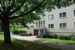 Sofort verfügbare 2-Raum-Wohnung mit Einbauküche – Straße der Nationen 54, 9111 Zentrum, Chemnitz – Vorschaubild 5