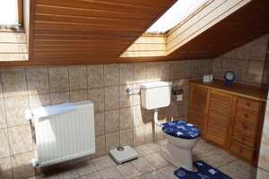 Nähe Wasserburg, ruhige Lage, großer Garten, für Familie mit Kindern ideal, Renovierung erforderlich – Rosenheim (Kreis) – Vorschaubild 37