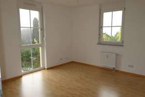 Teningen ++Schöne vier Zimmer Wohnung in zentraler Lage++ – 79331 Teningen – Vorschaubild 3