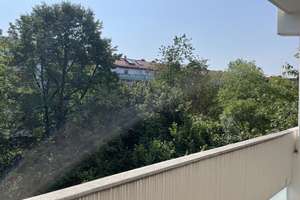 Helles Apartment in ruhiger Lage. Herrlicher Balkon. Beste Infrastruktur. Renovierungsbedarf. – Die vollständige Adresse der Immobilie erhältst du vom Anbieter., 80797 Neuschwabing, München – Vorschaubild 7