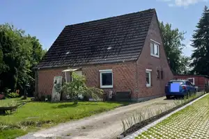 Charmantes Einfamilienhaus!! Zwangsversteigerung!! Provisionsfrei!! – Dithmarschen (Kreis) – Vorschaubild 2