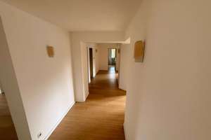 Attraktive 9-Zimmer-Wohnung mit Einbauküche in zentraler Lage von Gelsenkirchen – Fürstinnenstraße 32, 45883 Feldmark, Gelsenkirchen – Vorschaubild 4