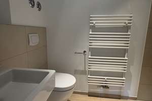 Stilvolle Maisonette-Wohnung mit lichtdurchfluteten Räumen – Sülldorfer Heideweg 9, 22589 Sülldorf, Hamburg – Vorschaubild 8
