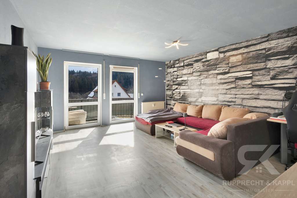 Immobilie in Neustadt an der Waldnaab - Gepflegte 2-Zimmer-Erdgeschosswohnung mit Südbalkon und Stellplatz in bester Lage Neustadt´s - Bild 4