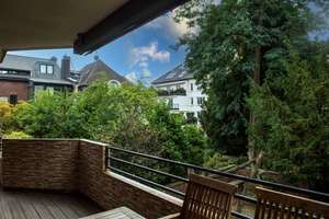 Alltagstaugliche 4-Zimmer-Wohnung mit Balkon in Düsseldorf-Golzheim – 40474 Golzheim, Düsseldorf – Vorschaubild 3
