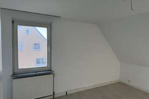 Dortmund-Aplerbeck , Schöne 3 1/2 Zimmer Dachgeschosswohnung – Die vollständige Adresse der Immobilie erhältst du vom Anbieter., 44287 Berghofen, Dortmund – Vorschaubild 7