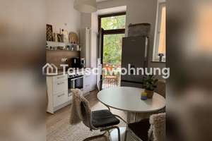 Tauschwohnung: Tausche 65 m² Altbau gegen kleiner Wohnung