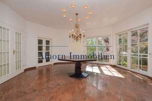 Rissen, Klövensteen: Zauberhafte Twin-Villa mit Türmchen, Kamin, Pool, Sonnenterrassen u. Garage...! – Die vollständige Adresse der Immobilie erhältst du vom Anbieter., 22559 Rissen, Hamburg – Vorschaubild 4