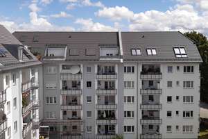 Wohntraum im Dachgeschoss: 4,5 Zimmer, Galerie und ein toller Blick auf den Olympiaturm! – Schleißheimer Str. 252, 80809 Am Luitpoldpark, München – Vorschaubild 9