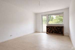 Rund 57 m² große 2-Zimmer-Wohnung mit Loggia, modernem Duschbad und Aufzug in Hagen-Eilpe
 – Die vollständige Adresse der Immobilie erhältst du vom Anbieter., 58091 Eilpe, Hagen – Vorschaubild 3