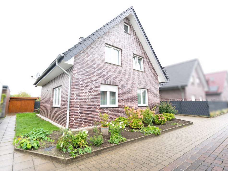 Straßenansicht