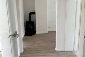 Geräumige 2 Zimmer Wohnung mit Kamin, Balkon und Einbauküche in bester Lage! – Friedrich-Engels-Straße 66, 99086 Johannesvorstadt, Erfurt – Vorschaubild 2