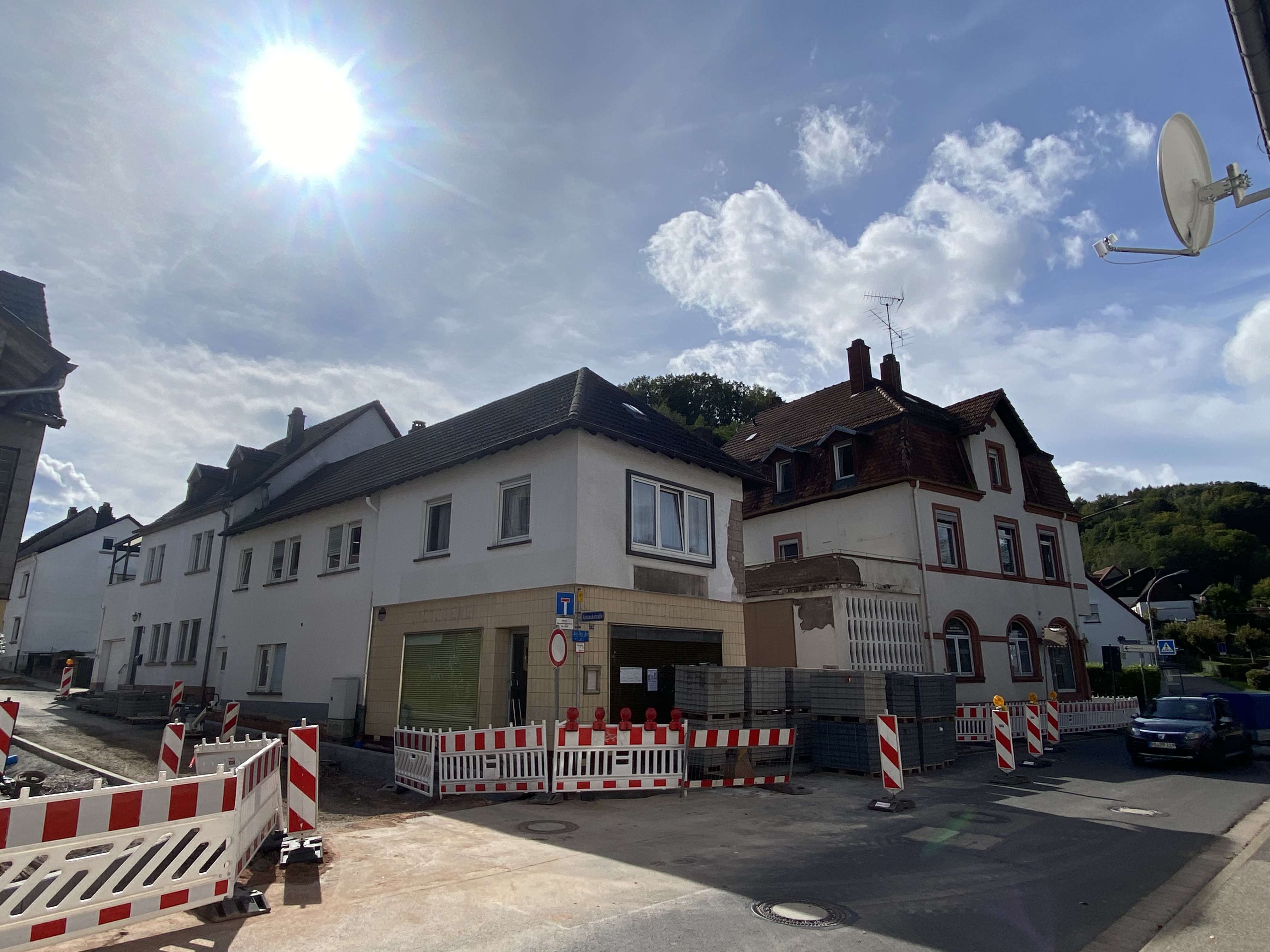 ++ Zweifamilienhaus | 160m2 | Renovierungsbedürftig ++, Pirmasens – Bild 2