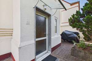 TOP GESCHNITTENES RAUMWUNDER - 3 ZIMMER ALTBAUWOHNUNG MIT SCHÖNER AUFTEILUNG – Die vollständige Adresse der Immobilie erhältst du vom Anbieter., 65205 Erbenheim, Wiesbaden – Vorschaubild 3