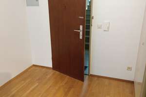 Blick ins Grüne - gemütliches 1,5-Zimmer-Apartment: Wohnen in Rosenheim-Happing – Isarstrasse 11, 83026 Happing, Rosenheim – Vorschaubild 4