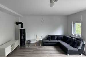 Stilvolle 3-Zimmer-DG-Wohnung mit Balkon in Grevenbroich – In der Herrschaft 21, 41515 Neuss (Rhein-Kreis) – Vorschaubild 2
