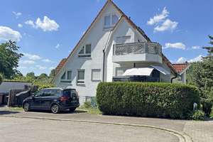 Lichtdurchflutete Maisonette-Wohnung in Stuttgart-Sommerrain - nur 2 Min. Fußweg zur U-Bahn