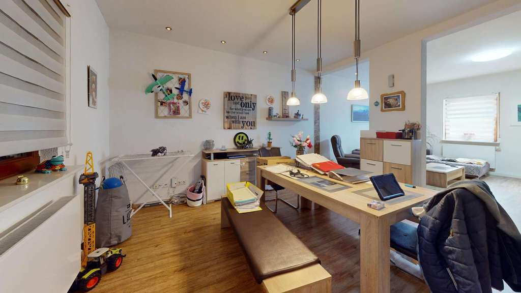 Immobilie in Eggenstein-Leopoldshafen - Familientraum in Eggenstein – Großzügiges Haus mit Pool, Sauna & Gym - Bild 4