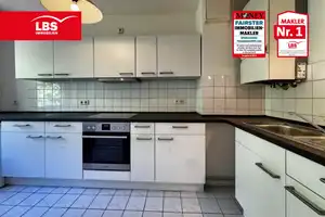 Charmante 2-Zimmer-Wohnung mit Einbauküche und Balkon – zentral in Krefeld – Krefeld – Vorschaubild 1