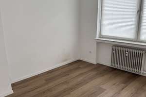Gepflegte 3-Zimmer-Wohnung im 1. OG mit EBK im Herzen Bielefelds – Die vollständige Adresse der Immobilie erhältst du vom Anbieter., 33602 Mitte, Bielefeld – Vorschaubild 3