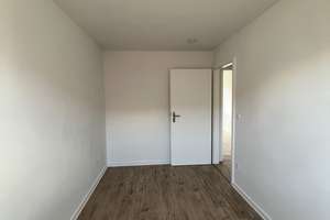 Sanierte 3 - Zimmer -Wohnung mit modernem Bad und EBK – Sudetenweg 27, 38448 Vorsfelde, Wolfsburg – Vorschaubild 11
