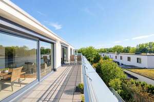 Einzigartige Gelegenheit: Penthouse Wohnung mit Dachterrasse in zweiter Reihe und sonniger Südlage!
