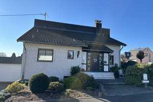 Stilvolles, gemütliches Einfamilienhaus mit traumhaftem Garten in schöner Lage von Herschbach – Westerwaldkreis – Vorschaubild 3