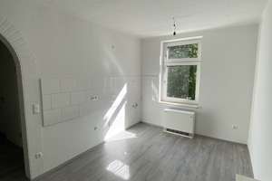 Großzügige 2,5 Raum-Wohnung mit Laminat und neuen Badezimmer  72,71m² – Beethovenstraße 21, 45884 Rotthausen, Gelsenkirchen – Vorschaubild 16