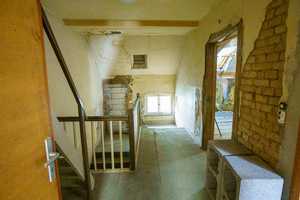 Sanierungsobjekt: Reihenmittelhaus im Herzen von Oelsnitz – 175 qm WFL – Vogtlandkreis – Vorschaubild 18