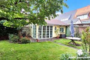 BERK Immobilien – Wohnen mit Urlaubsfeeling: Gemütliches Einfamilienhaus mit idyllischem Garten in W – 63939 Wörth am Main – Vorschaubild 3