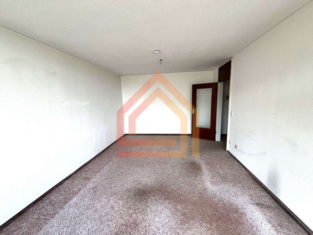 Immobilie in Pulheim - Bezugsfreie, zentral gelegene 2-Zimmer-Wohnung mit PKW-Stellplatz in Pulheim - Bild 2