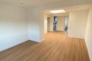 Attraktive City Wohnung 11 - WG geeignet – Mercedesstr. 13, 70372 Veielbrunnen, Stuttgart – Vorschaubild 3