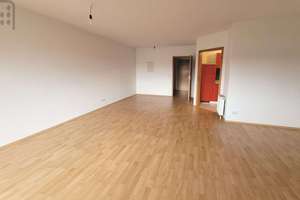 Wohnen im Grünen – 2-Zimmer-Wohnung mit Balkon und PKW-Stellplatz – Zur Loberaue 19, 4356 Seehausen, Leipzig – Vorschaubild 3