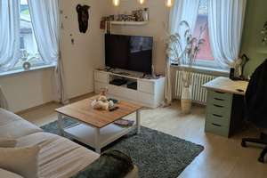 Schöne 2er WG mit eigenem WZ & SZ 