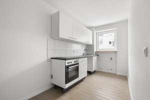Moderne 3-Zimmer-Wohnung mit Balkon & Einbauküche – Sofort bezugsfrei! – Zasingerstraße 9, 81547 Giesing, München – Vorschaubild 2