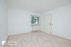 Großzügige 3-Zimmer-Hochparterre Wohnung mit Einbauküche zum fairen Preis! – Die vollständige Adresse der Immobilie erhältst du vom Anbieter., 89312 Günzburg – Vorschaubild 7