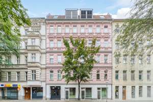 Großzügiger 3-Zimmer-Altbau in gefragter Lage von Moabit