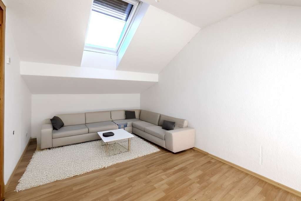 Immobilie in Aying - Attraktives Mehrfamilienhaus mit solider Rendite und gepflegtem Zustand - Bild 2