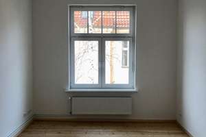 🌟 Frisch renovierter Altbautraum in Lankwitz – 3 Zimmer mit Balkon & Tageslicht-Wannenbad! 🌟 – Dessauerstraße 4, 12249 Lankwitz, Berlin – Vorschaubild 3