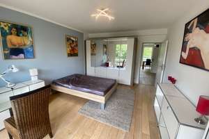 Oberkassel! Hochwertig möblierte 2-Zimmer-Wohnung mit 2 Balkonen, Einbauküche und Garage – Hartwichstraße 5, 40547 Niederkassel, Düsseldorf – Vorschaubild 11