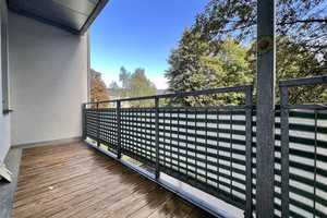 WG-geeignet !! 3-Zimmer-Whg. mit Balkon & EBK sucht neue Mieter :) – Tschaikowskistraße 64, 9130 Chemnitz – Vorschaubild 4