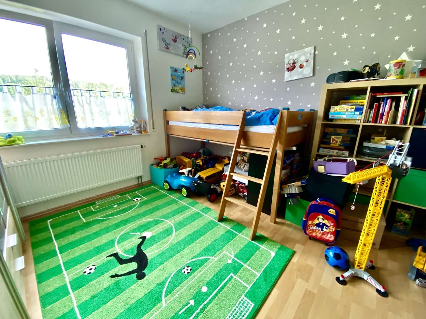 Immobilie in Helsa - Hochwertiges MFH mit Gartenpool, PV-Anlage, 

neuer Heizung und weiteren Extras in Helsa-Wickenrod - Bild 3